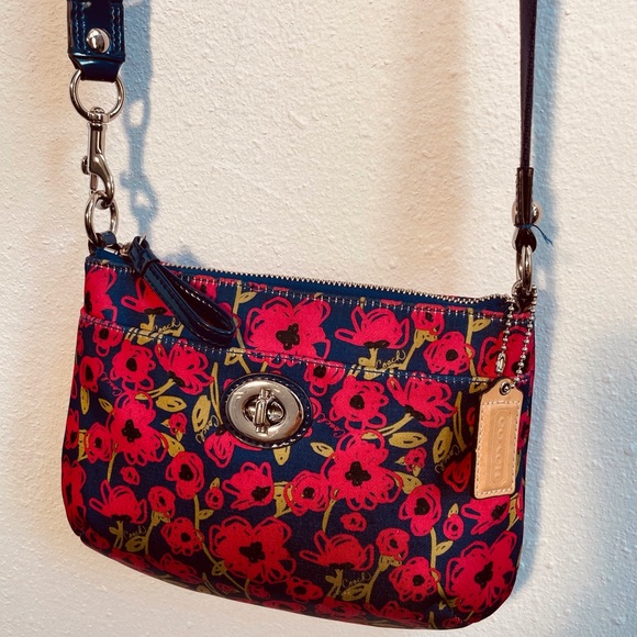 Coach Handbags - Coach Poppy Floral Turn lock Adjustable Strap Crossbody in Pink, Blue and Green